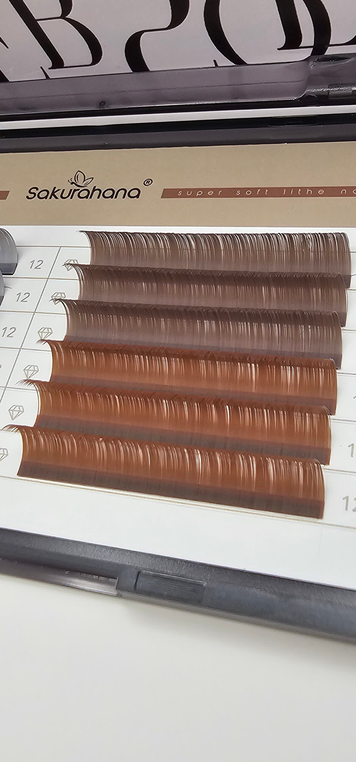 Pestañas Sakurahana Premium Mink – Colección Dual Tone (Gris & Marrón) - Imagen 6